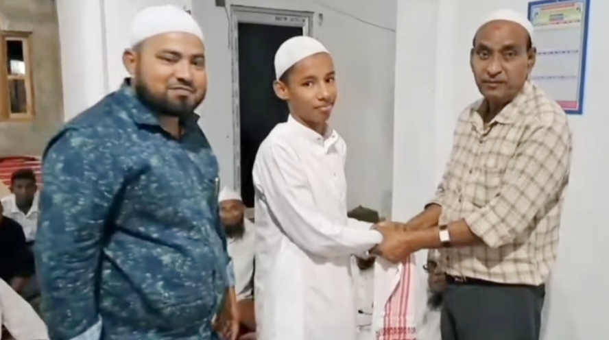 মাত্র ১১ মাসে কোরান হিফজ, ১৫ বছরের আফসরকে সংবর্ধনা উধারবন্দ ইসলামিয়া মাদ্রাসায়